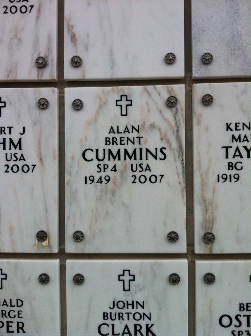 Alan Cummins