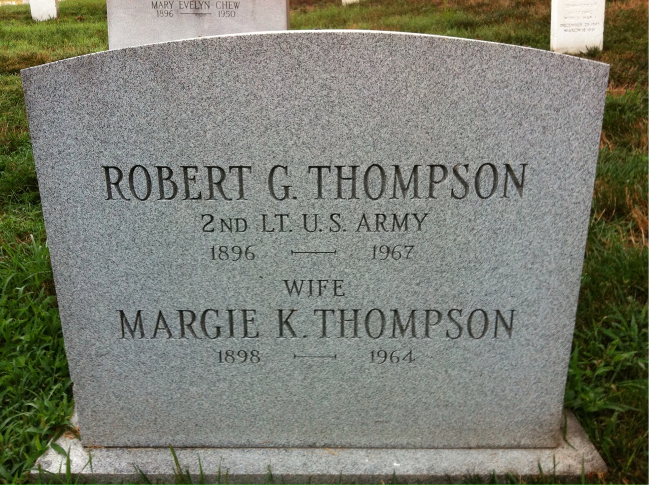 Robert R Thompson