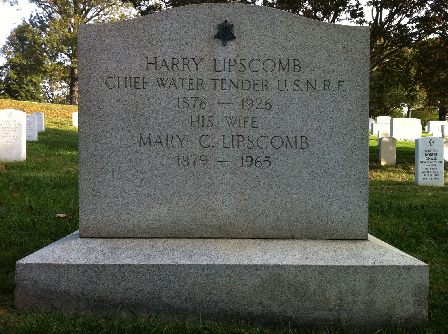 Headstone shared by 2 interments, including Harry Lipscomb