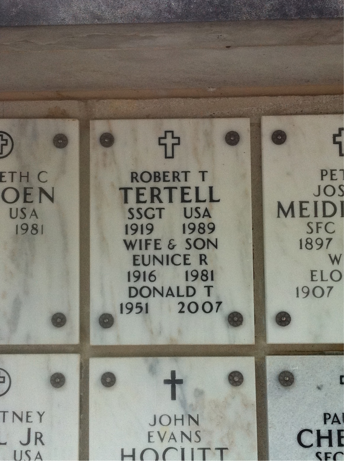 Robert Tertell