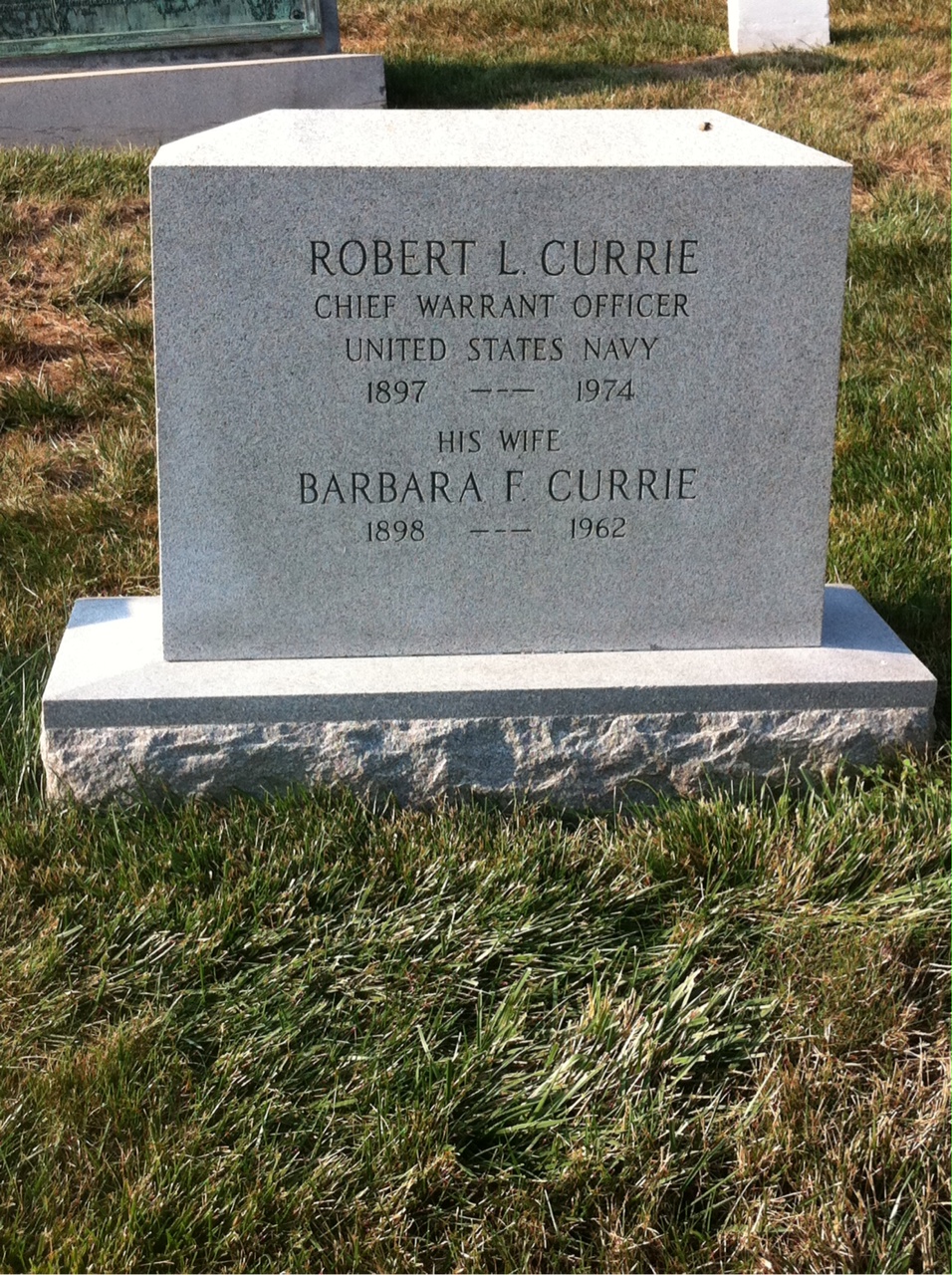 Robert L Currie