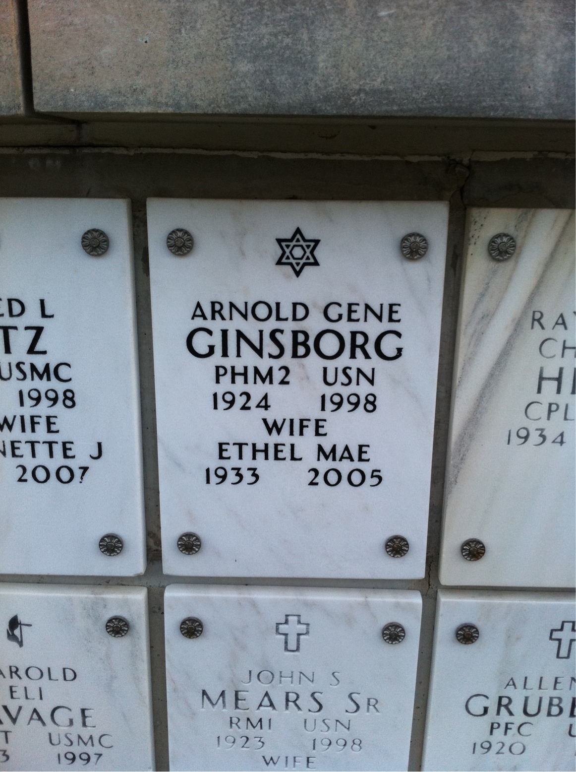 Arnold Ginsborg