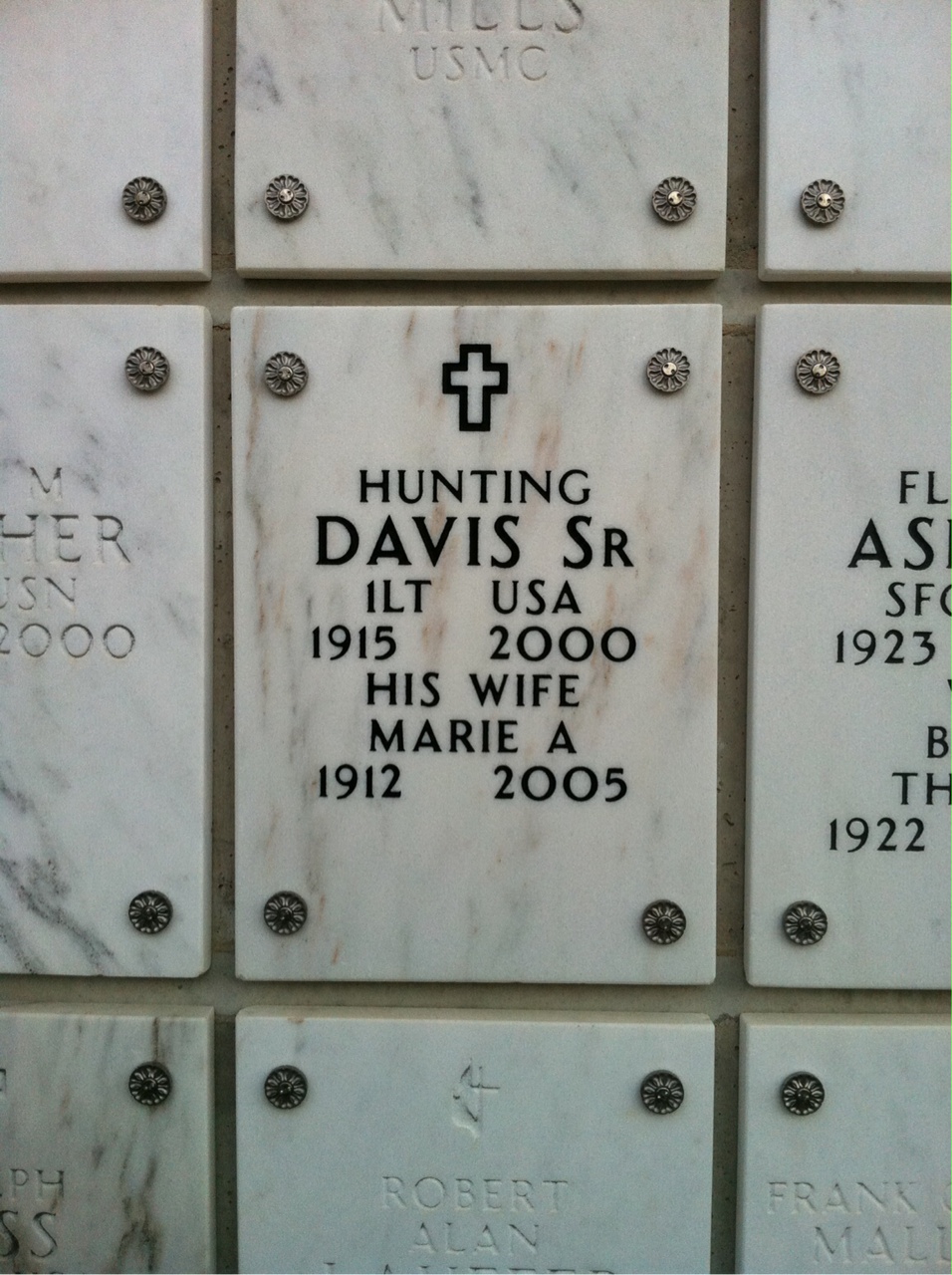 Hunting Davis