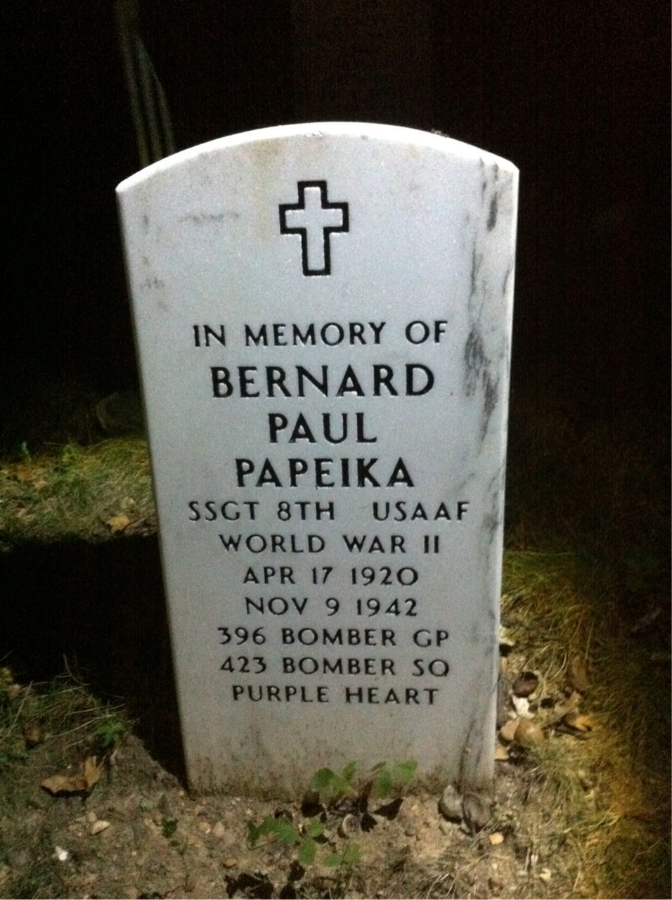 Bernard Papeika