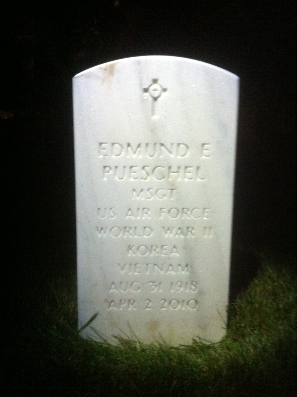 Edmund Pueschel