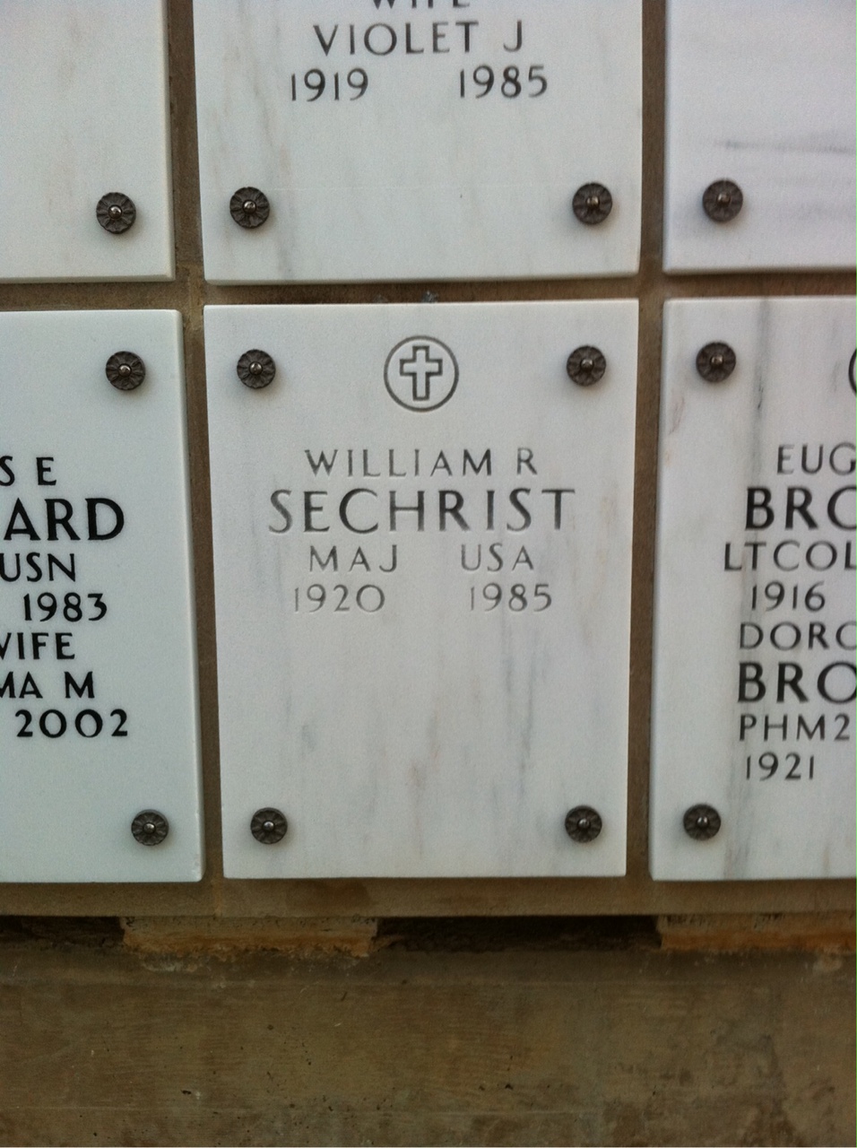 William R Sechrist