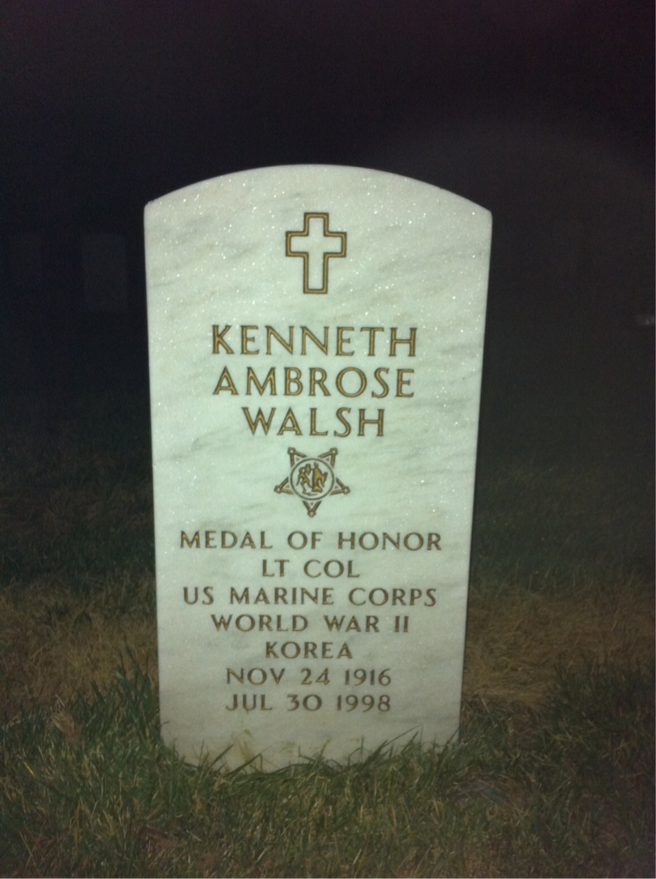 Headstone of Kenneth A. Walsh