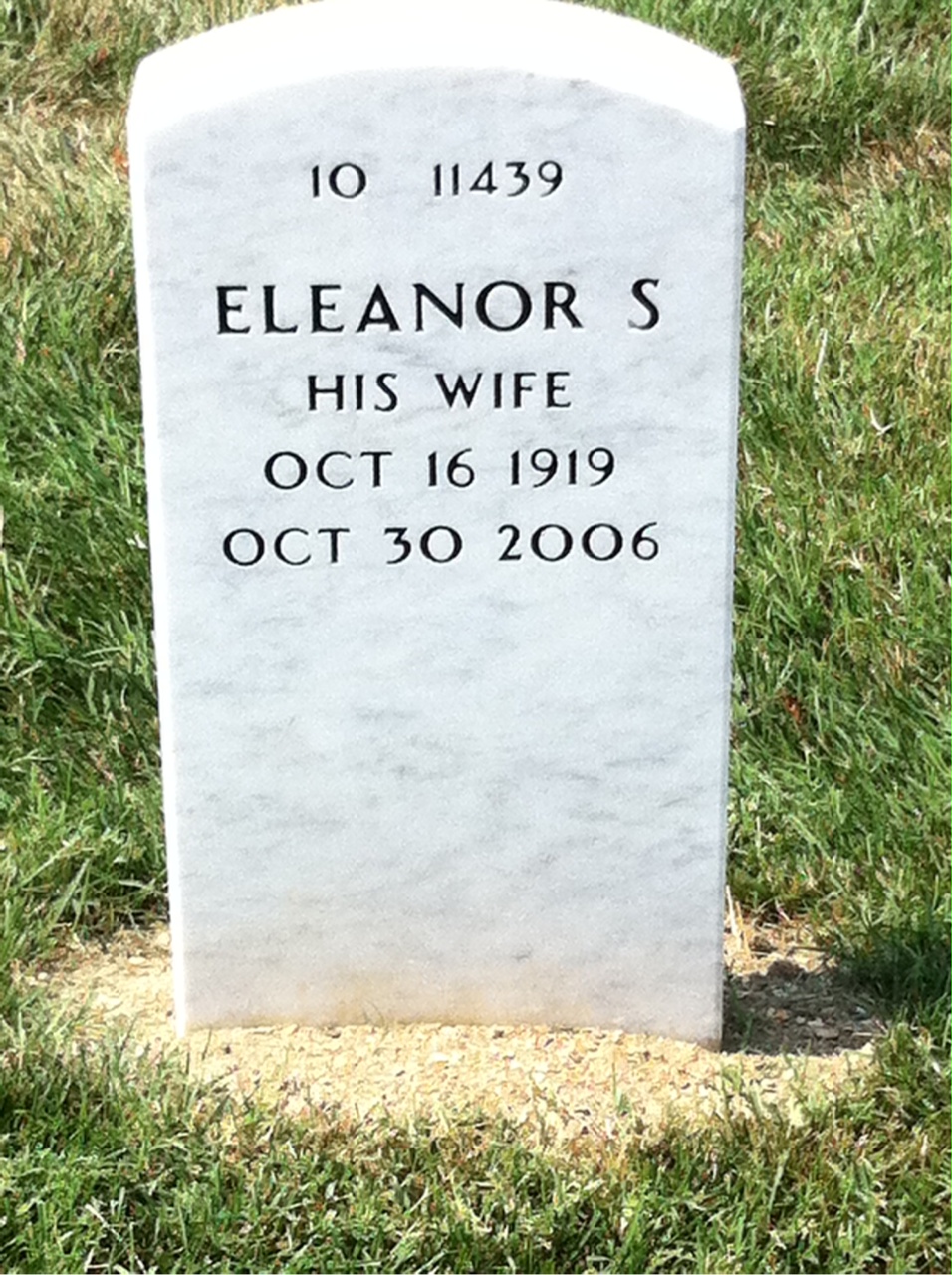 Back of headstone — Harold Rau