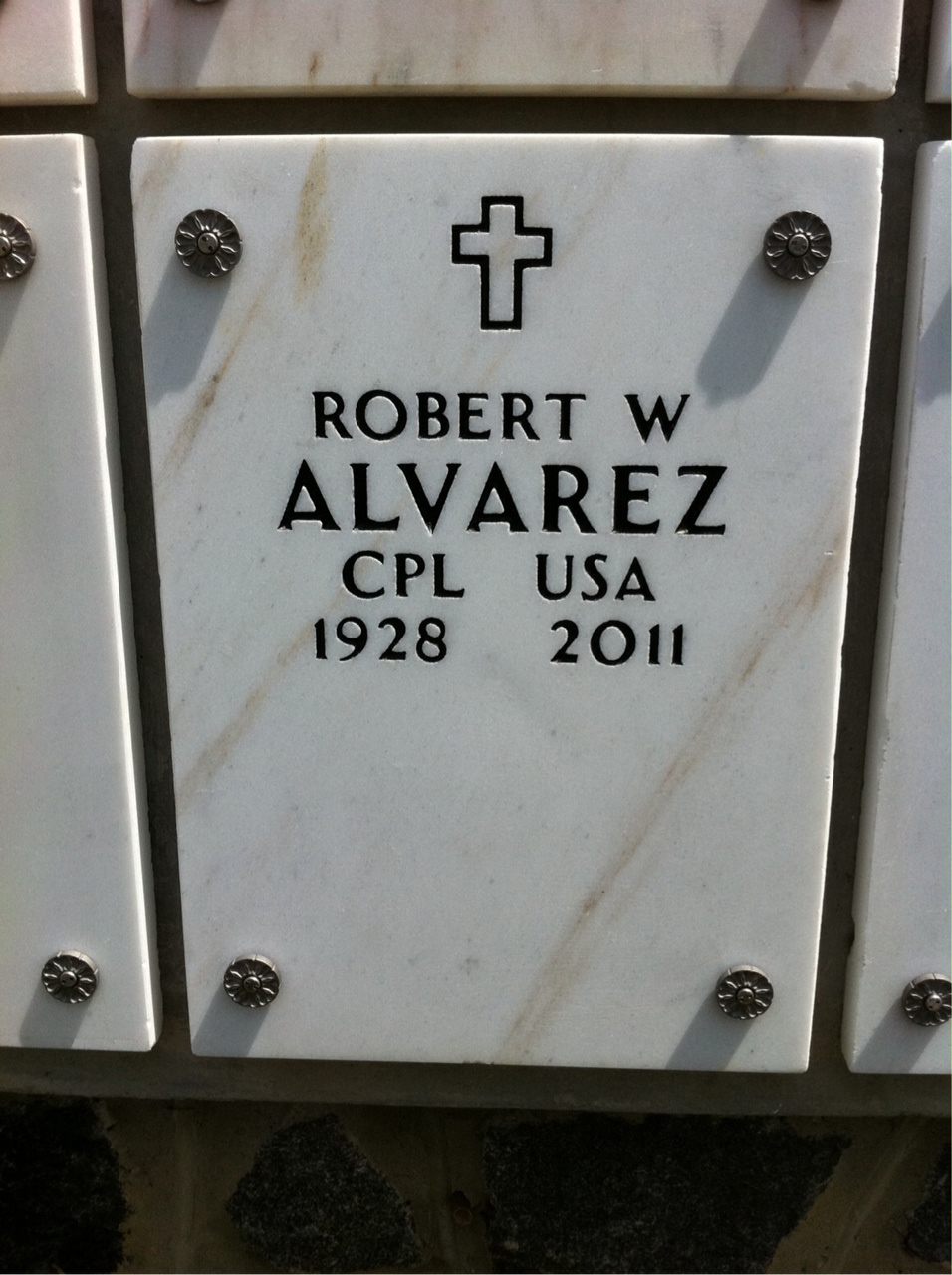 Robert Alvarez