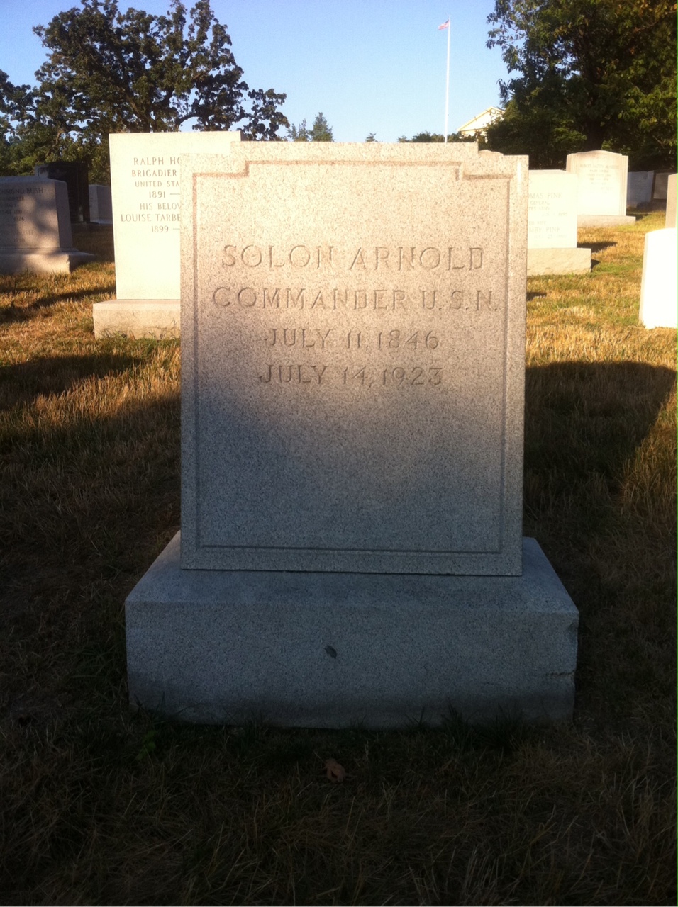 Solon Arnold