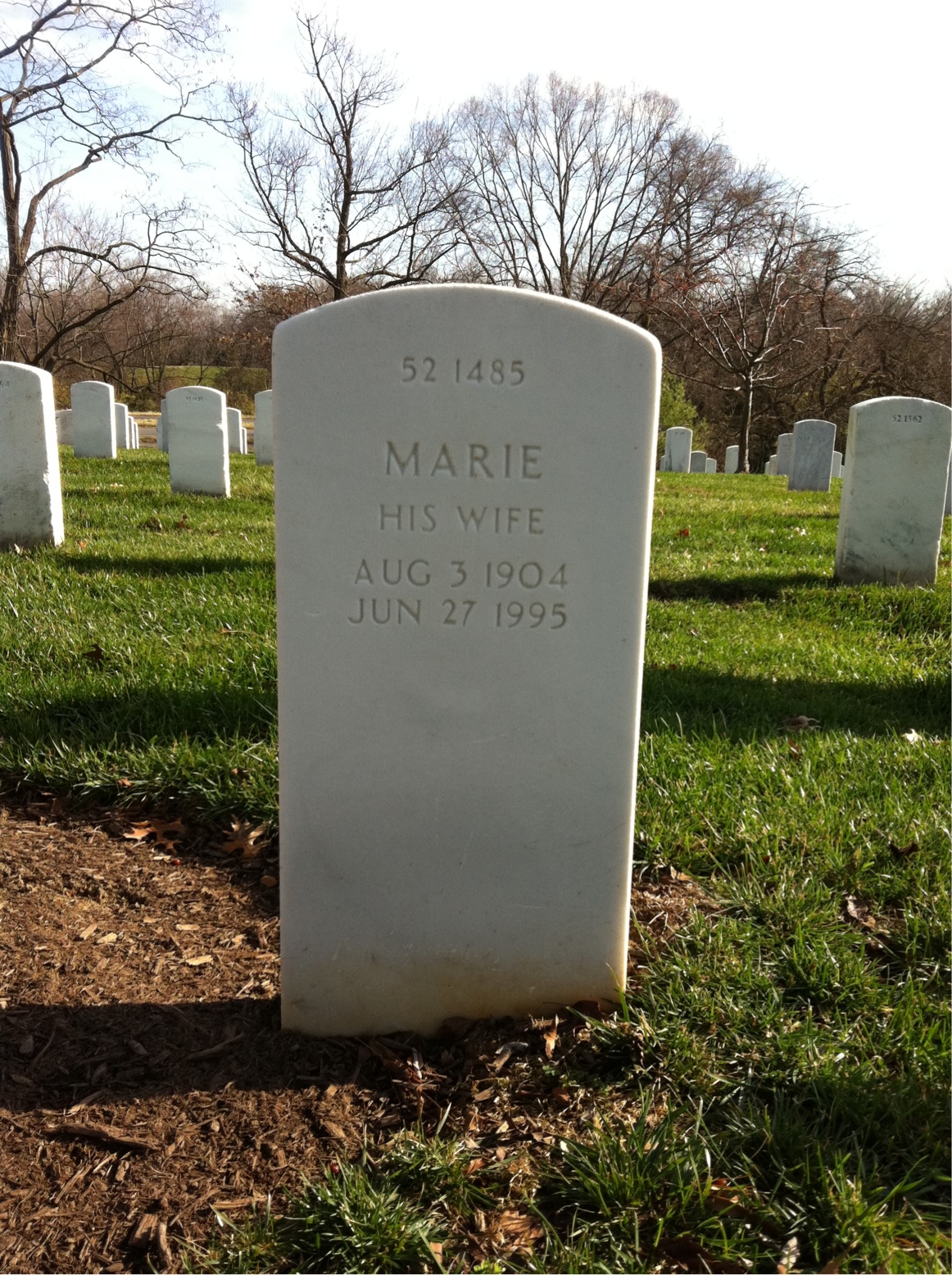 Back of headstone — Marie Moresk