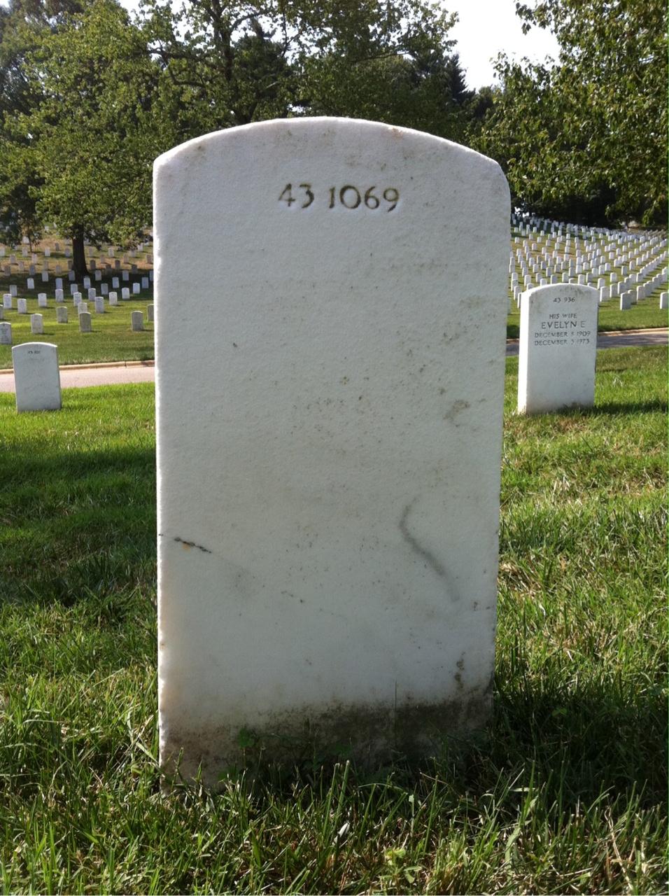 Back of headstone — Isiah Moss