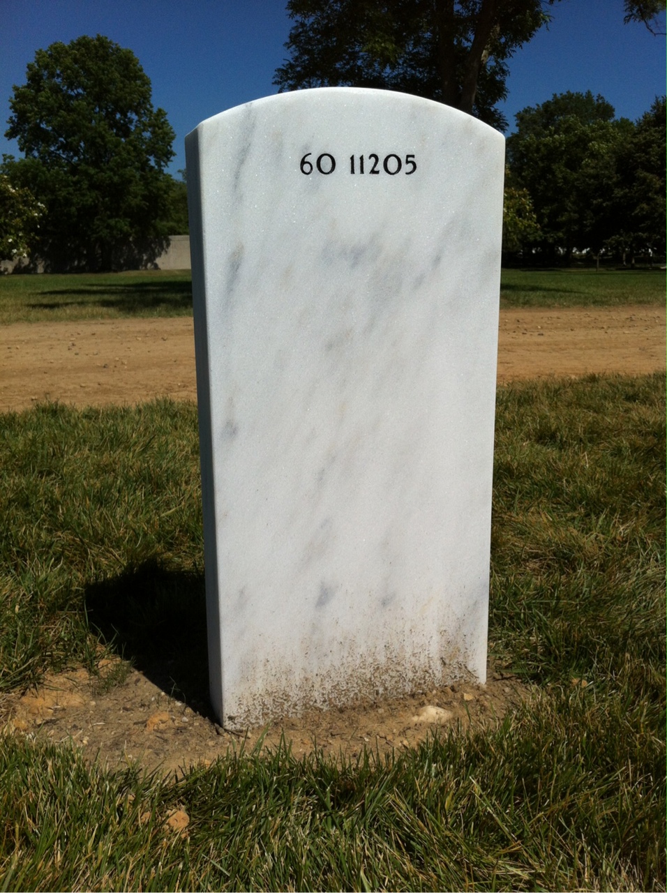 Back of headstone — Vernard Glentress Gordon