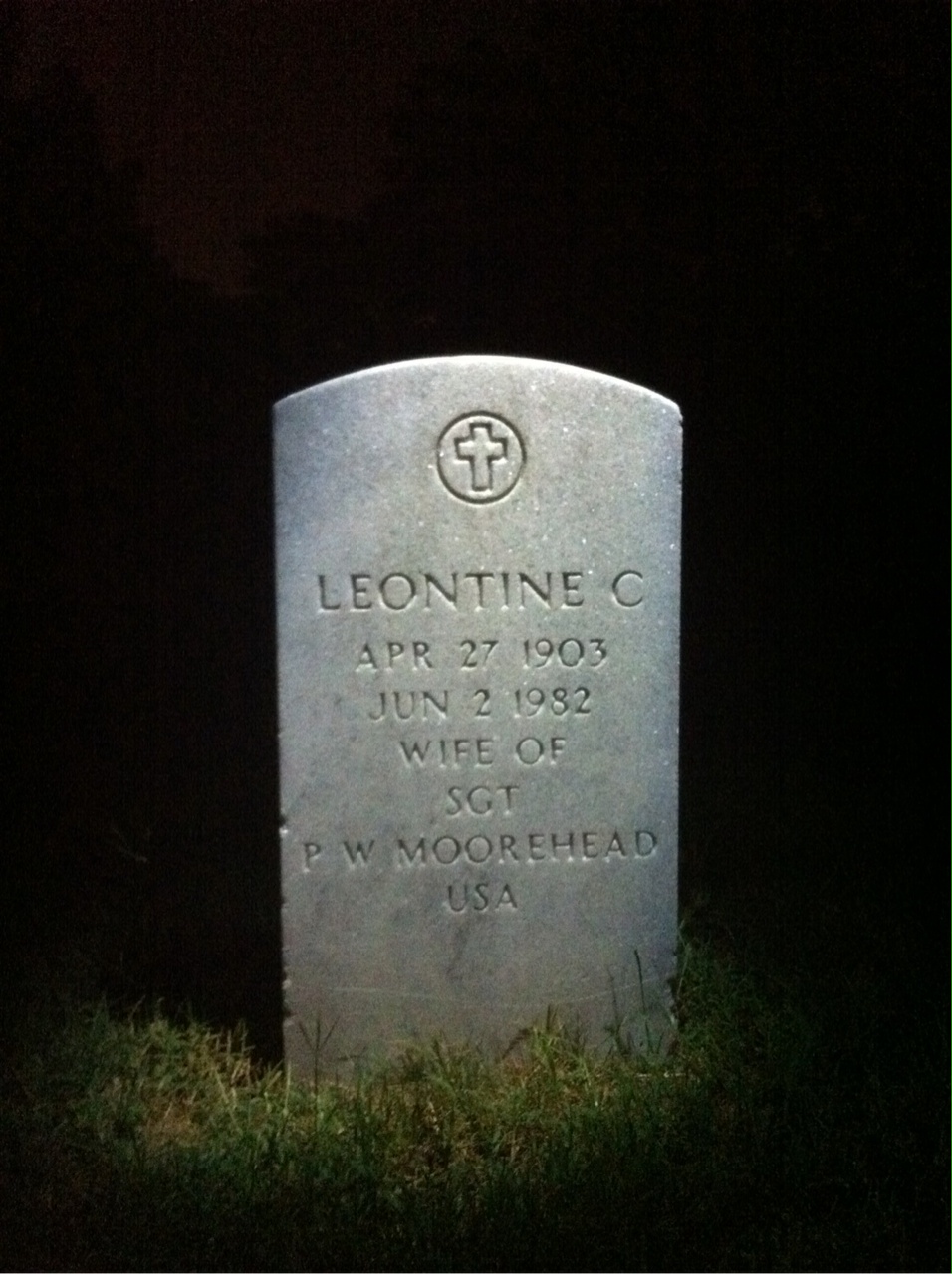 Leontine Moorehand