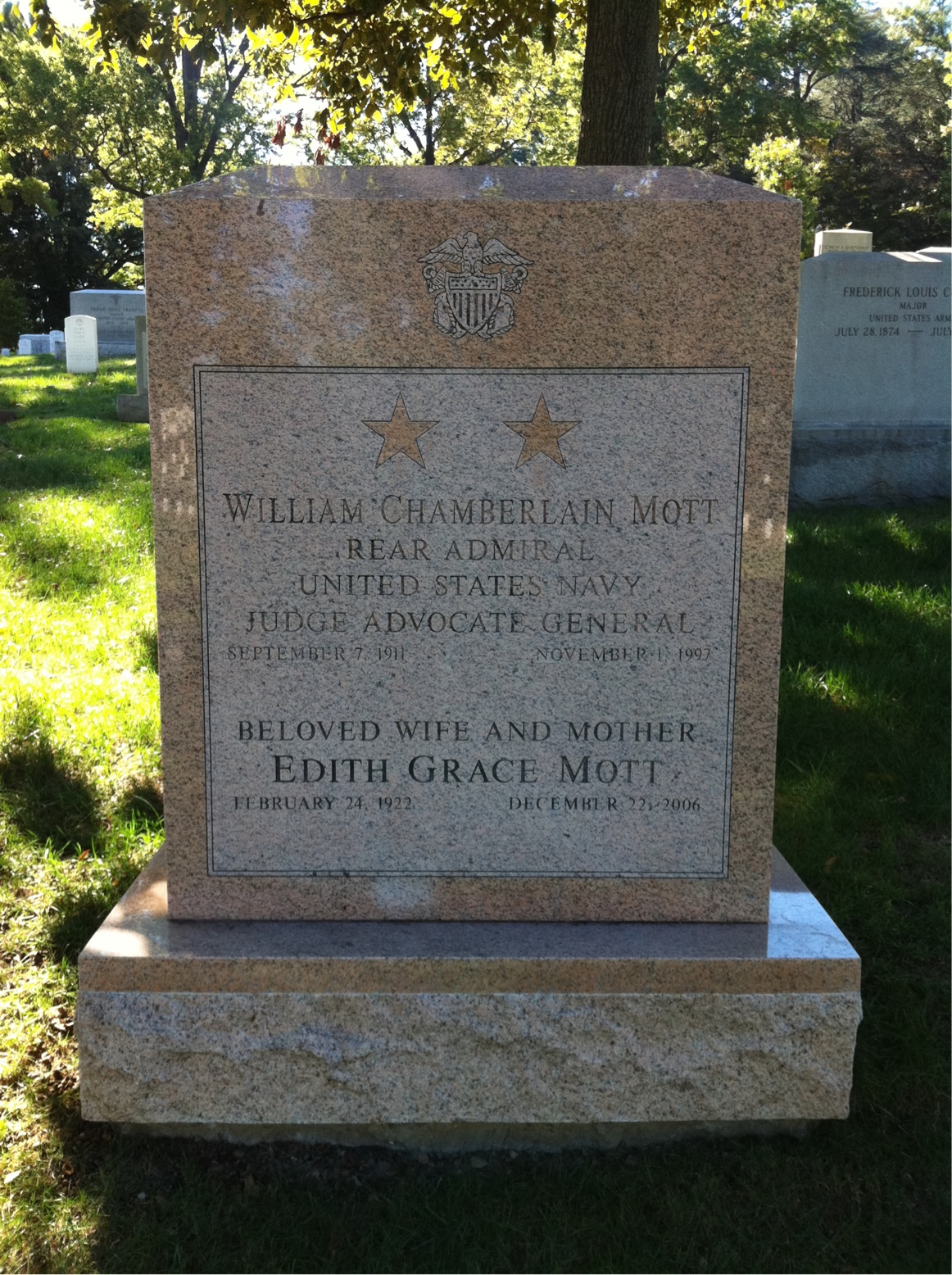 William Mott