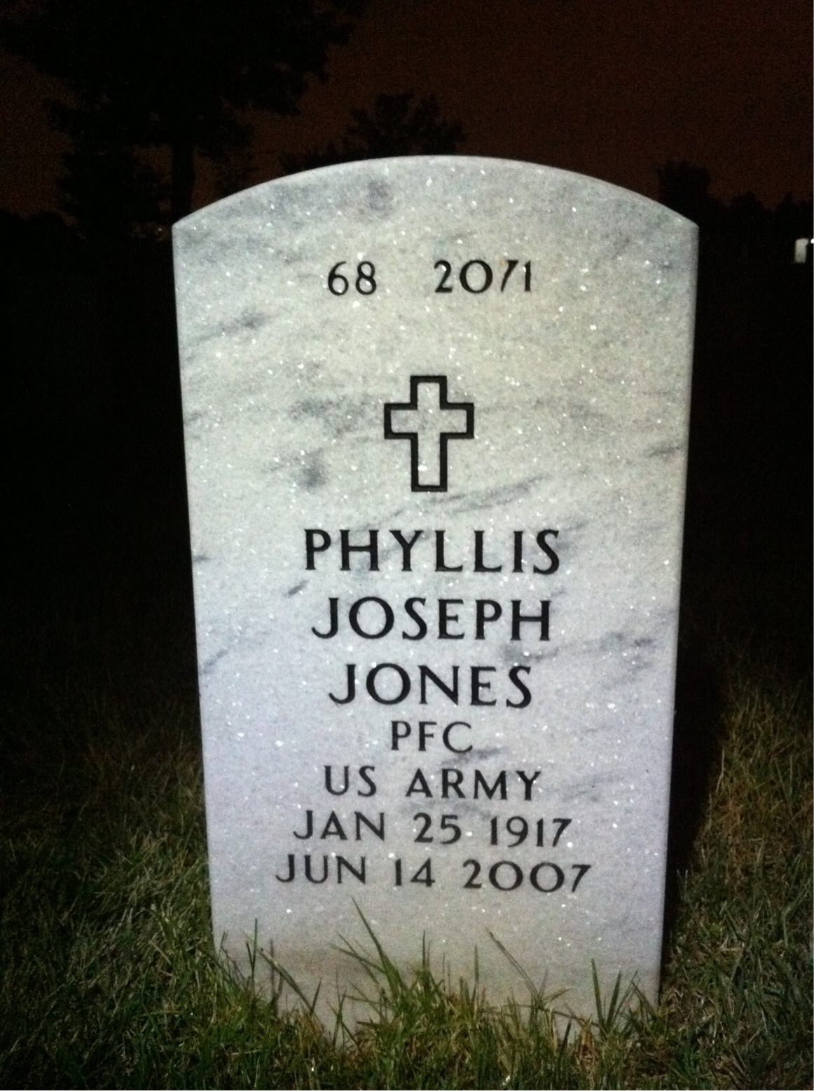 Back of headstone — Phyllis Jones