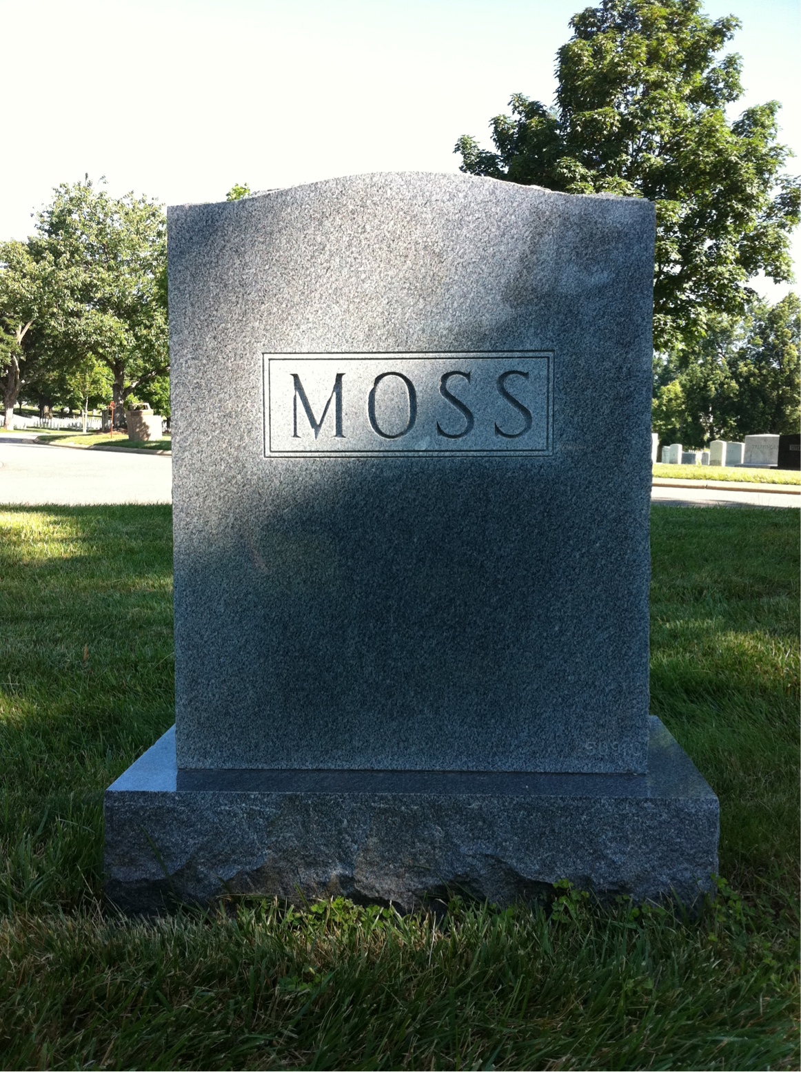 Back of headstone — Lois Moss