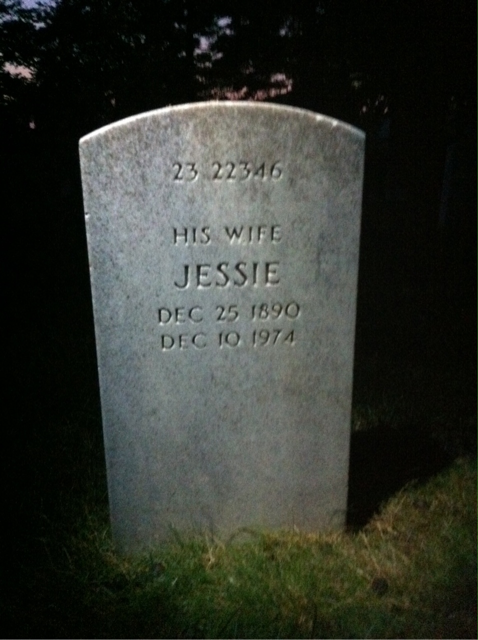 Back of headstone — Jessie Moten