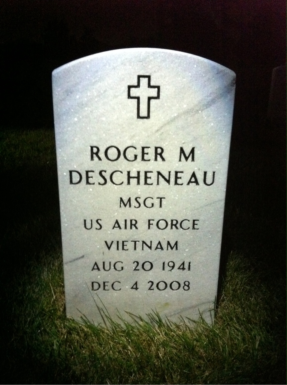 Roger Descheneau