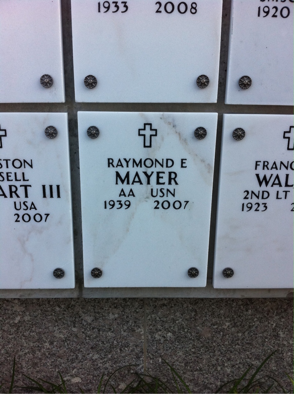 Raymond Mayer