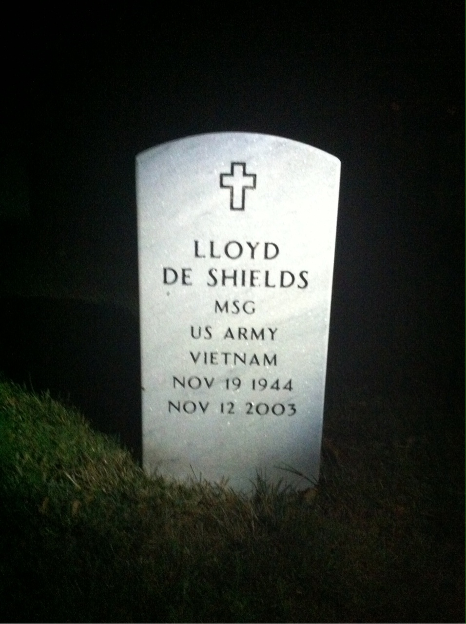 Lloyd Deshields