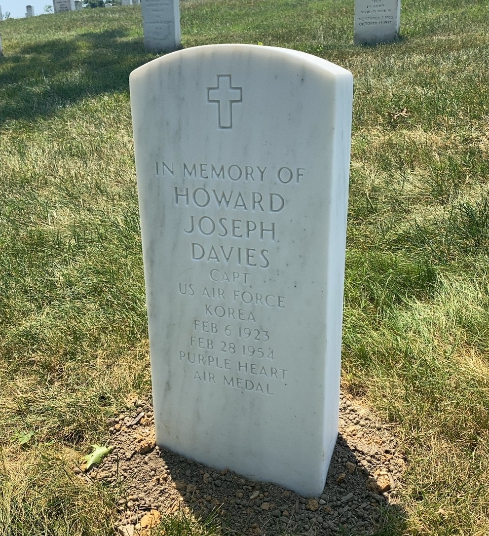 Headstone of Howard Joseph Davies