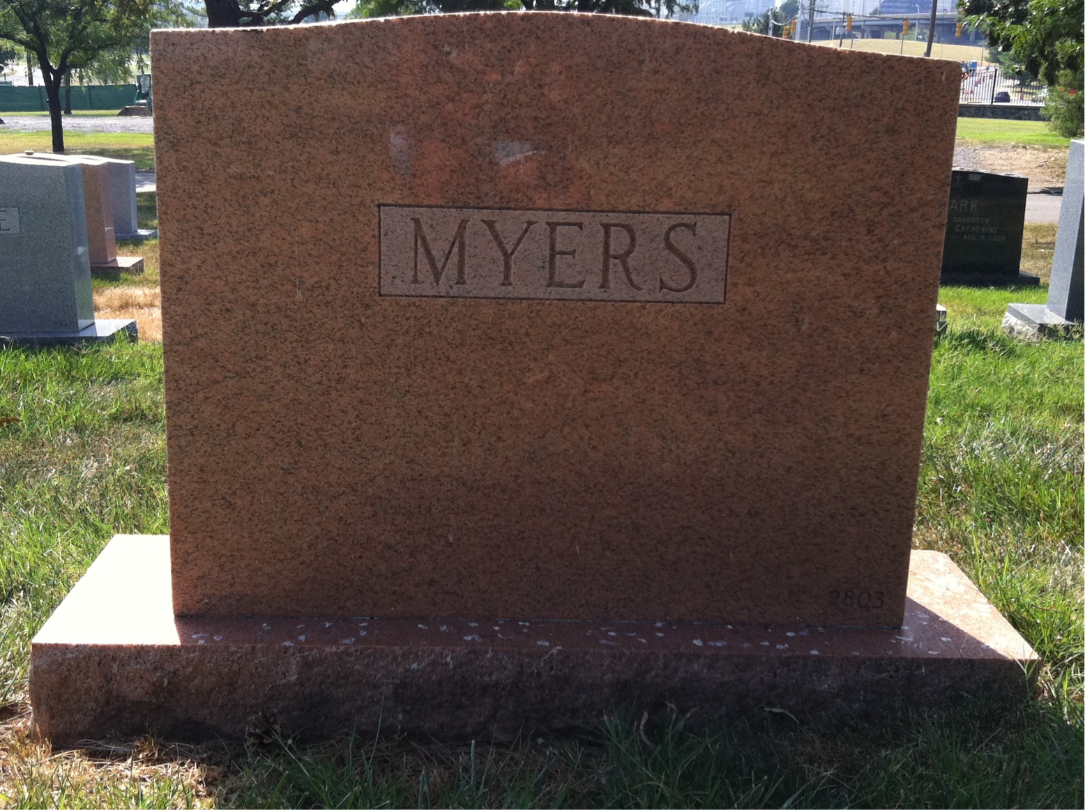 Back of headstone — Larrie Myers