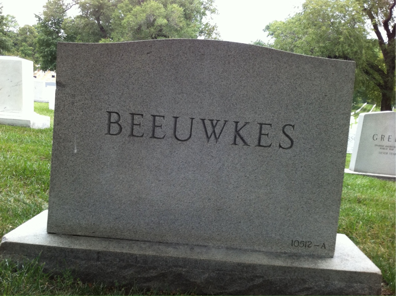 Back of headstone — Henry Beeuwkes