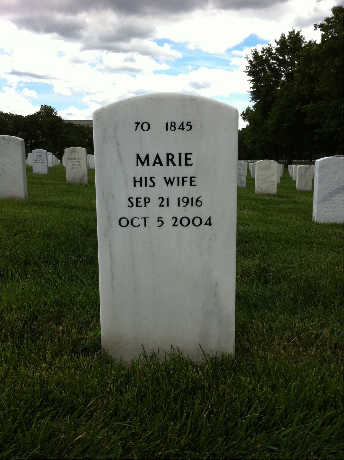 Back of headstone — Arthur Rogowski