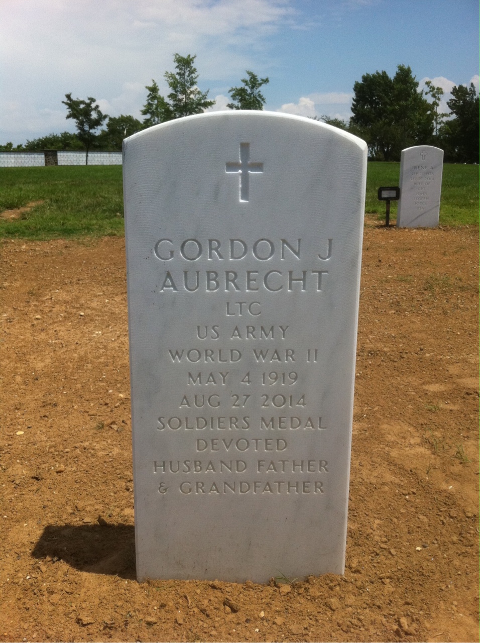Gordon Aubrecht