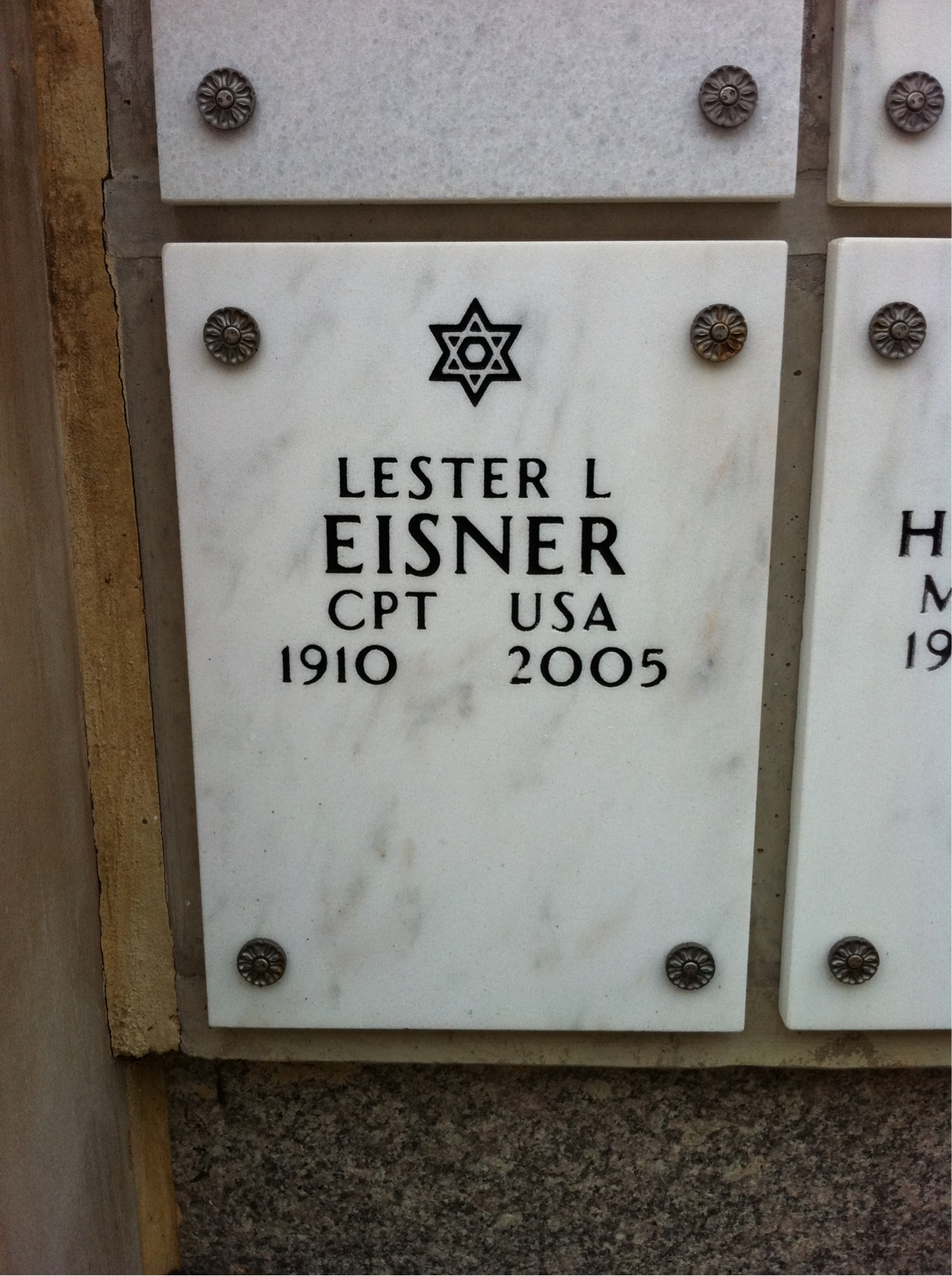 Lester Eisner