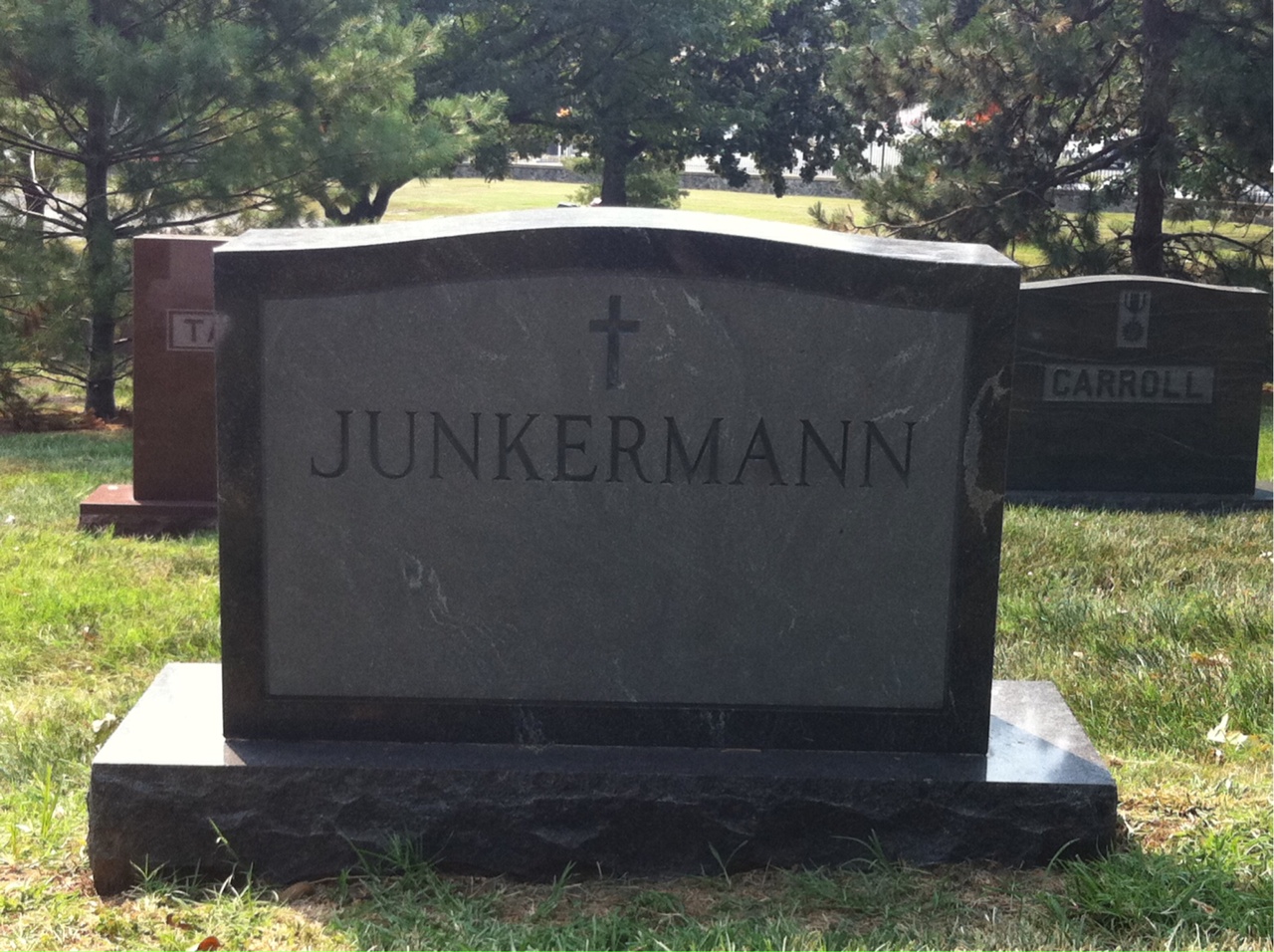 Back of headstone — Howard Junkermann