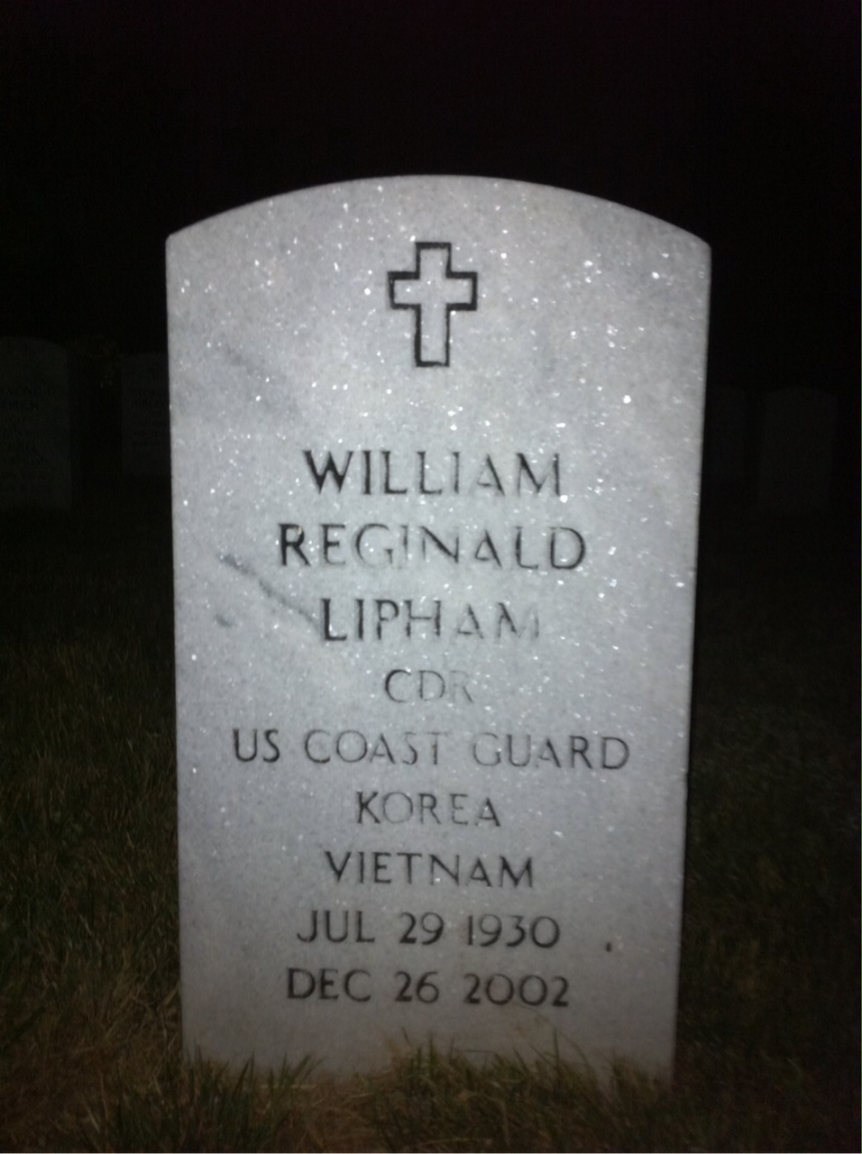 William R Lipham