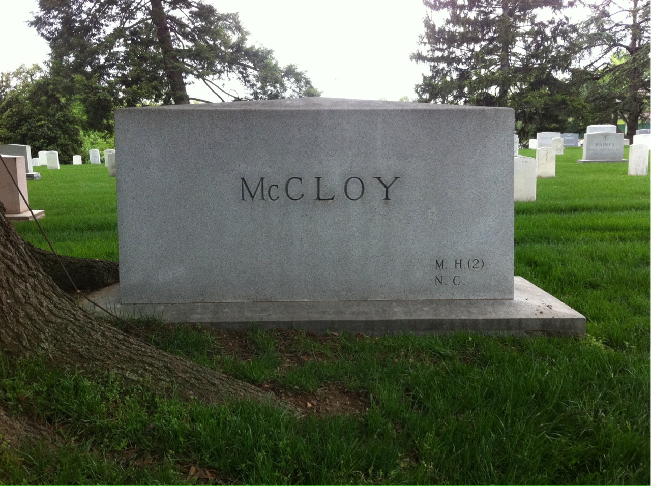 Headstone of John McCloy