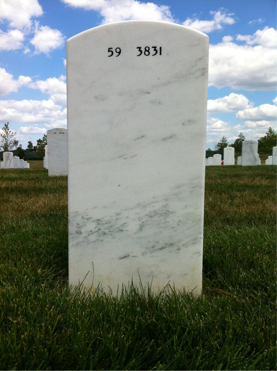 Back of headstone — Robert Mueller