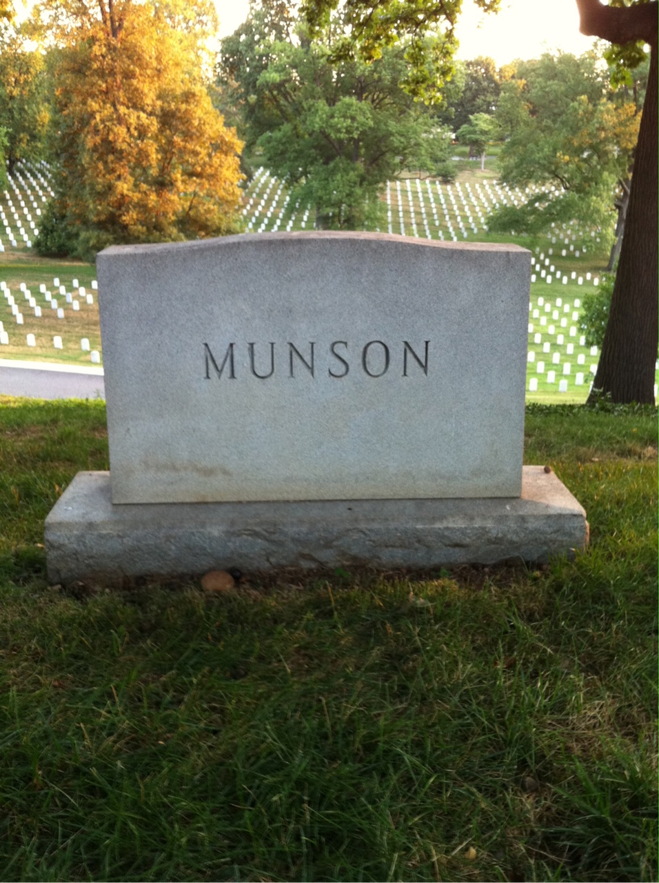 Back of headstone — Edward Munson