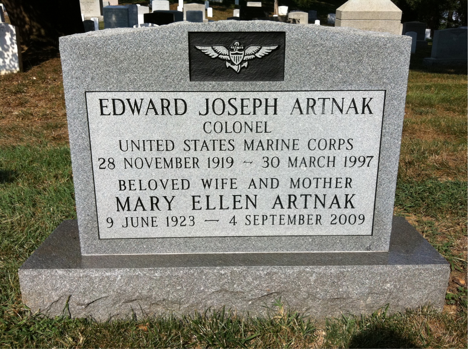 Edward Artnak