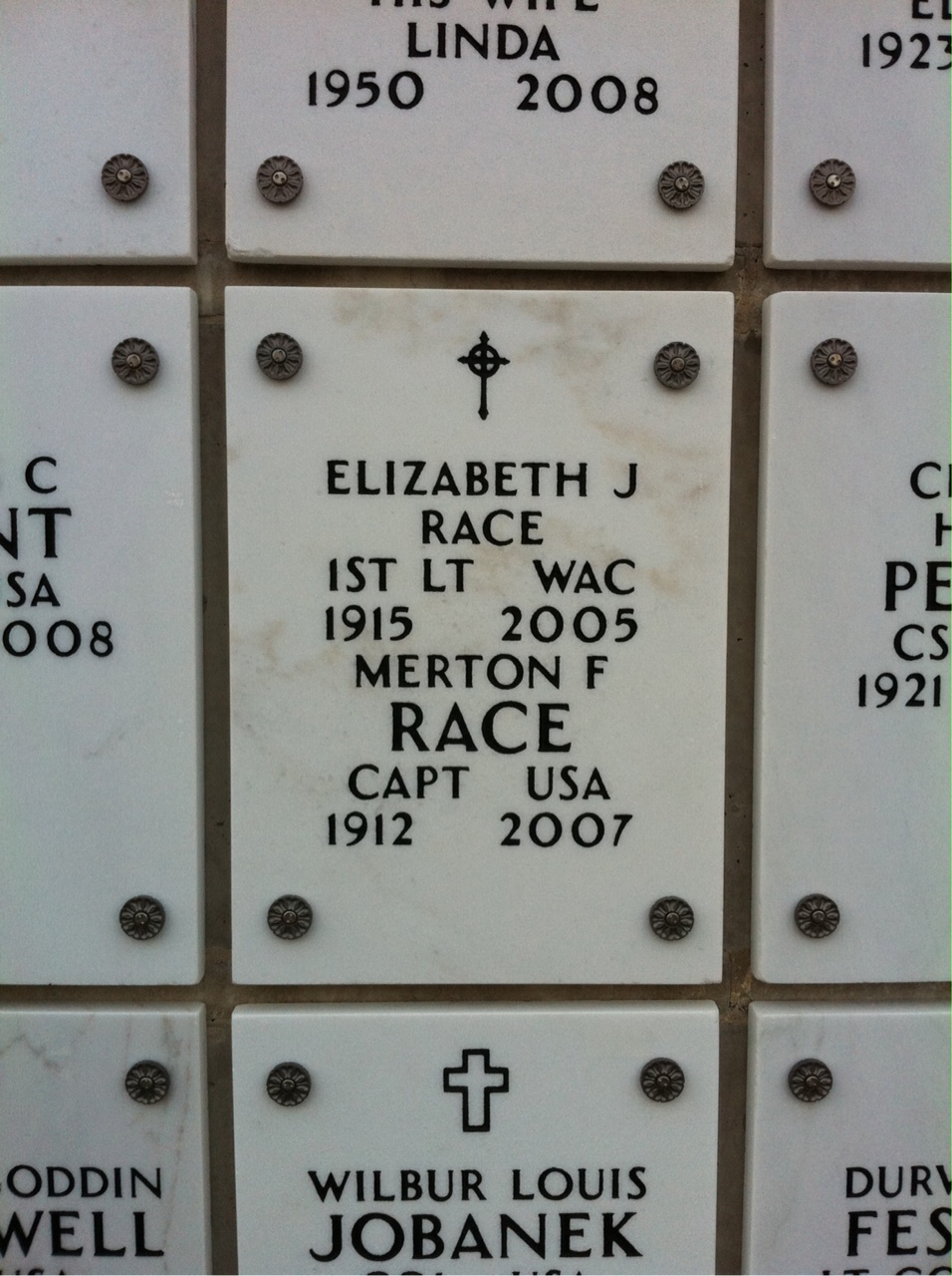 Elizabeth Race