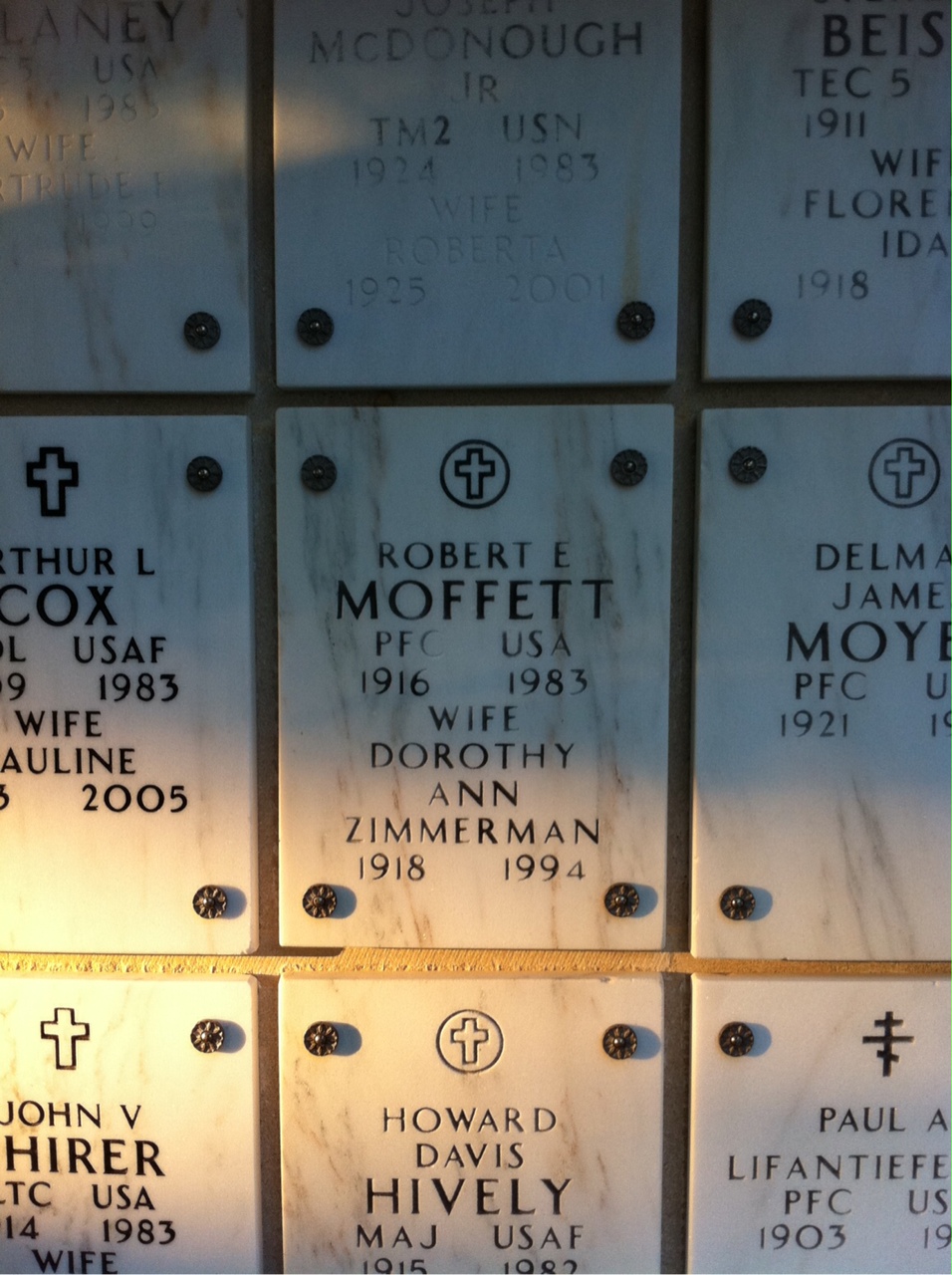 Robert Moffett