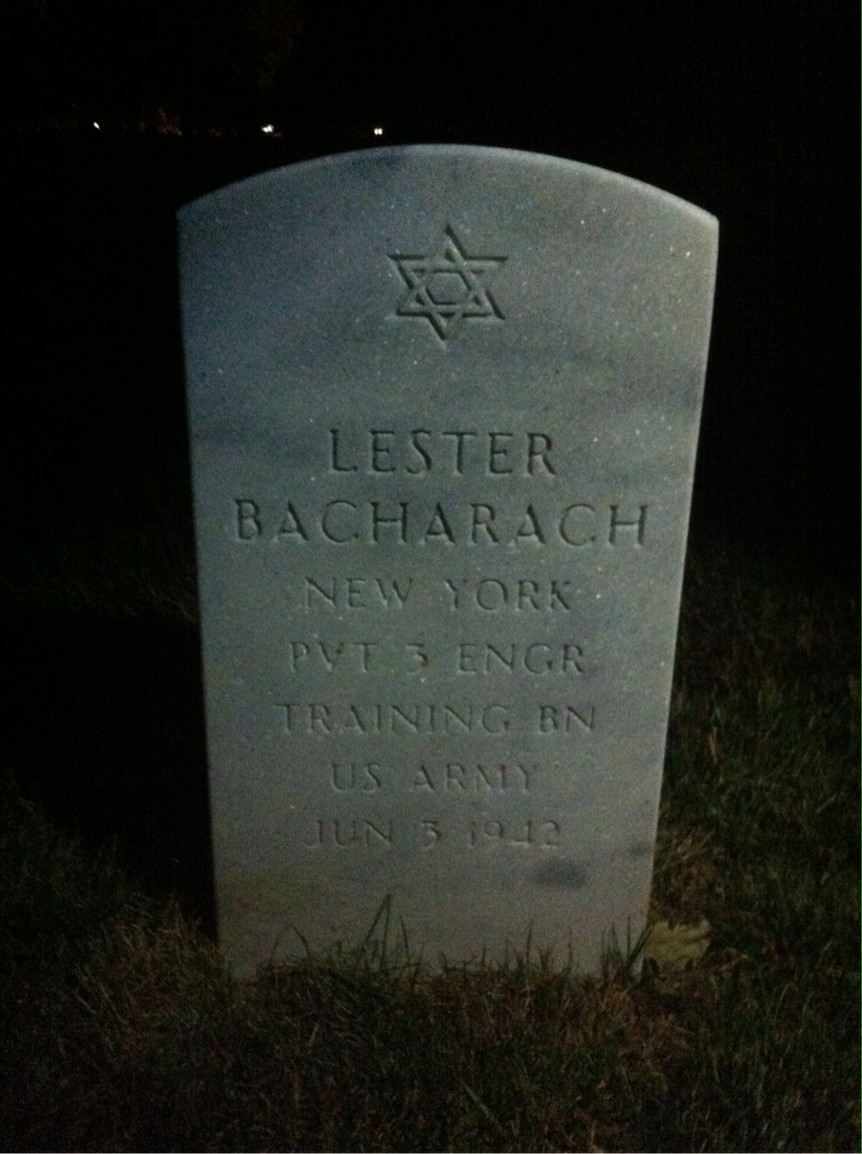 Lester Bacharach