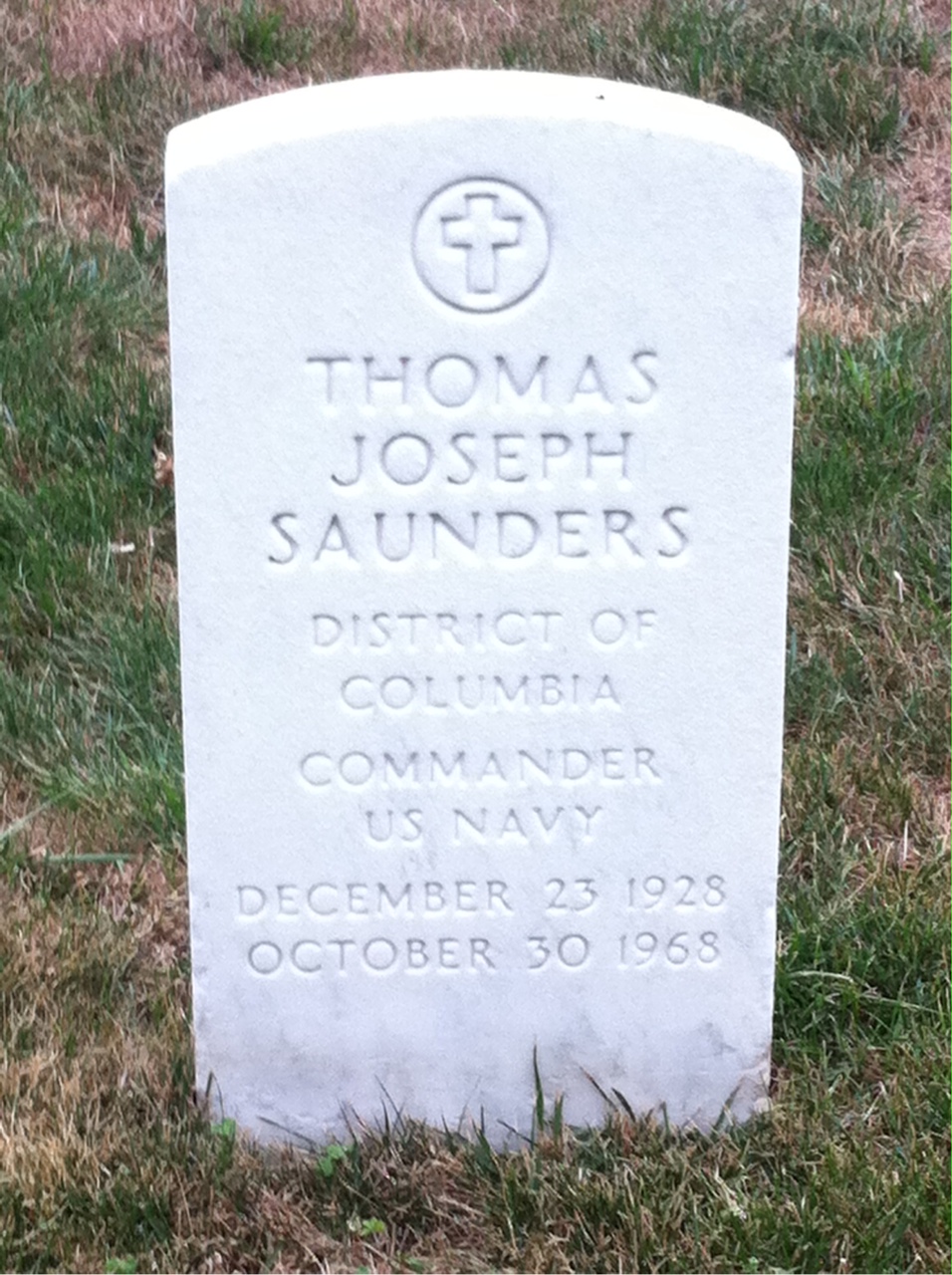 Thomas D Saunders