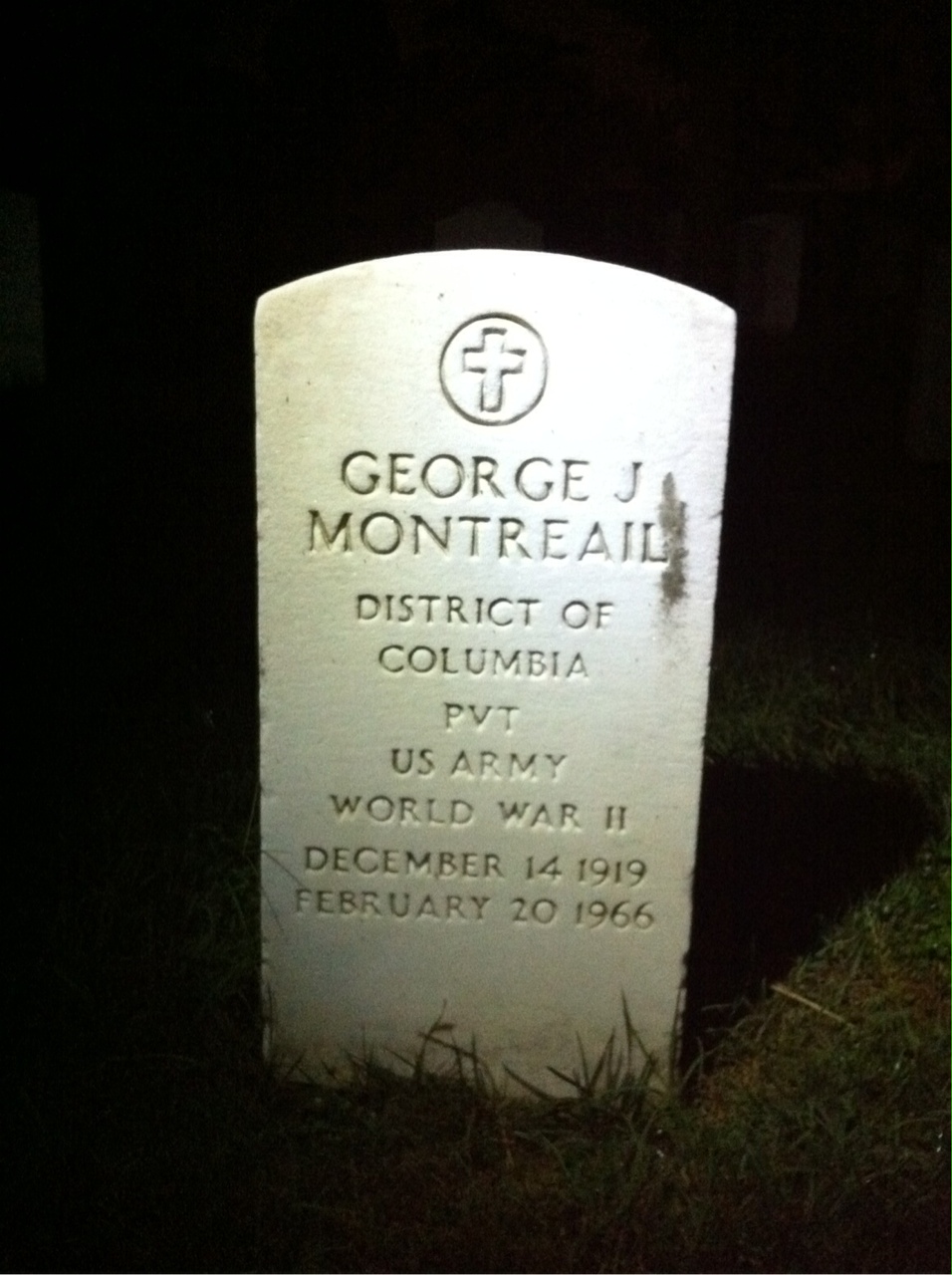 George Montreail