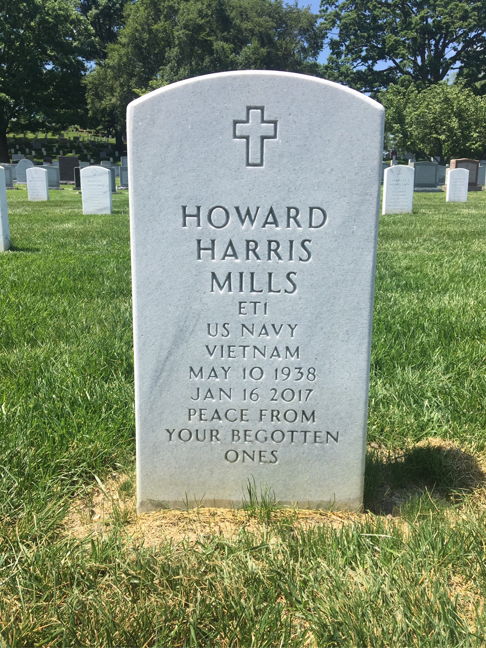 Howard Mills