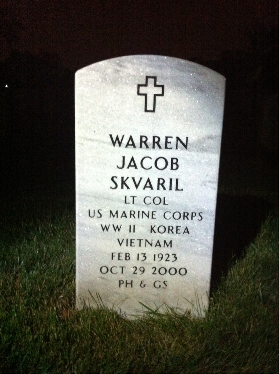 Warren Skvaril