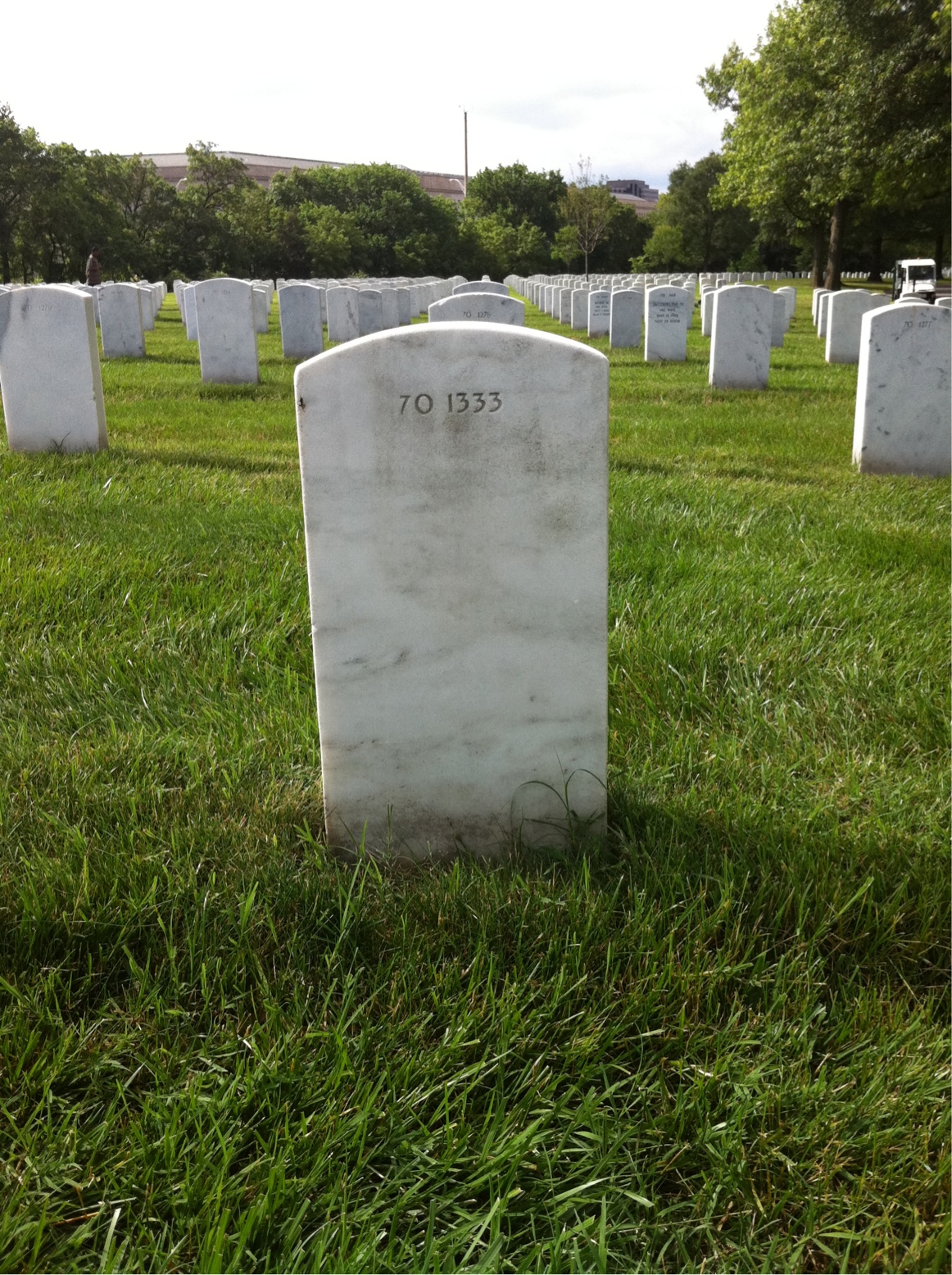 Back of headstone — Harold Moss