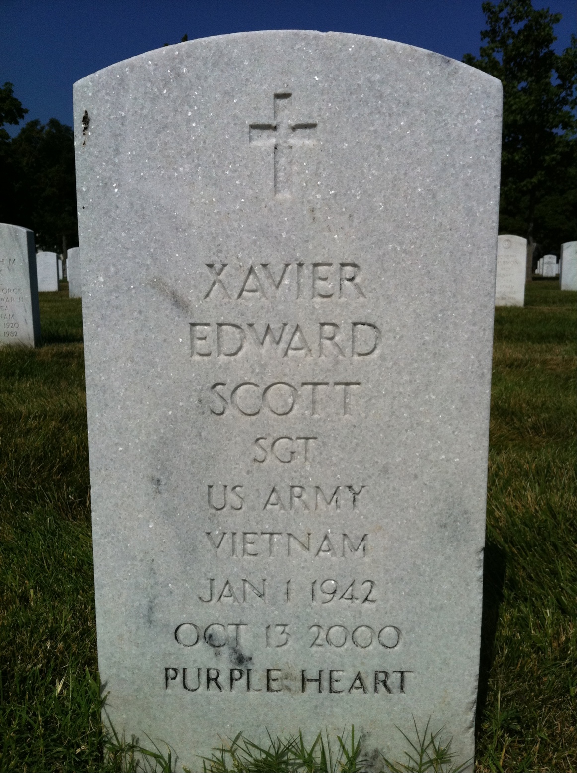 Xavier E Scott