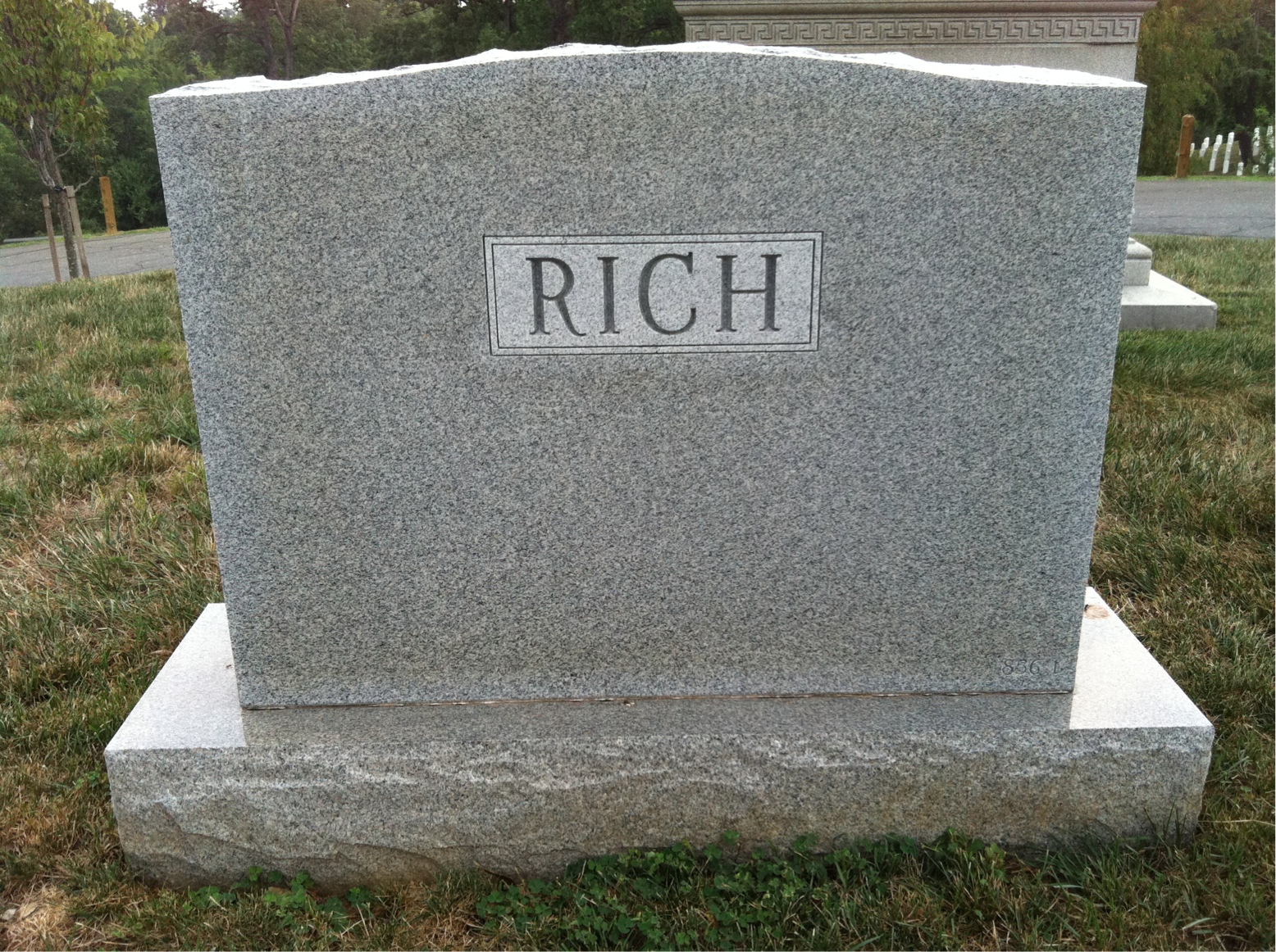 Back of headstone — Edythe Austin