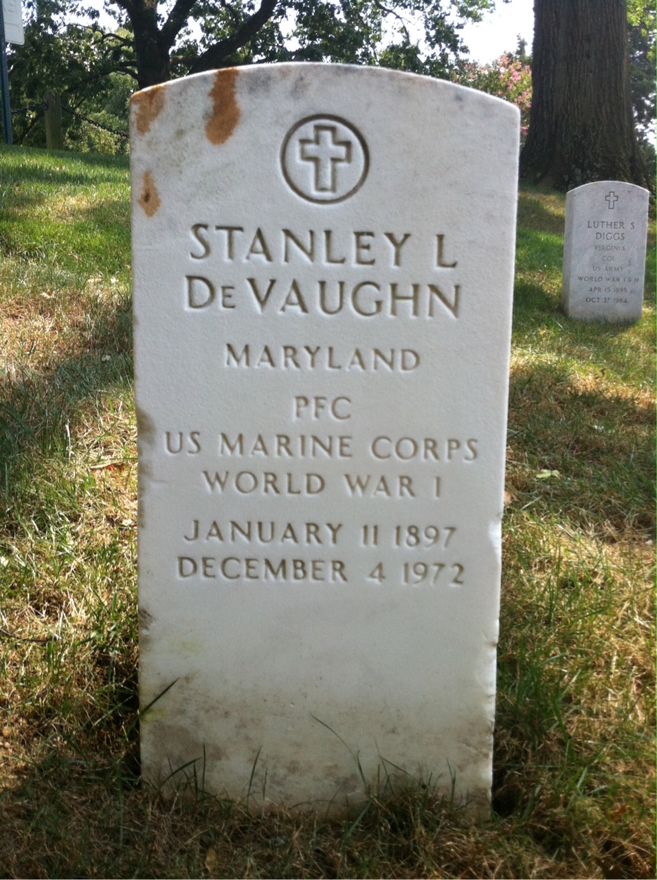 Stanley L Devaughn