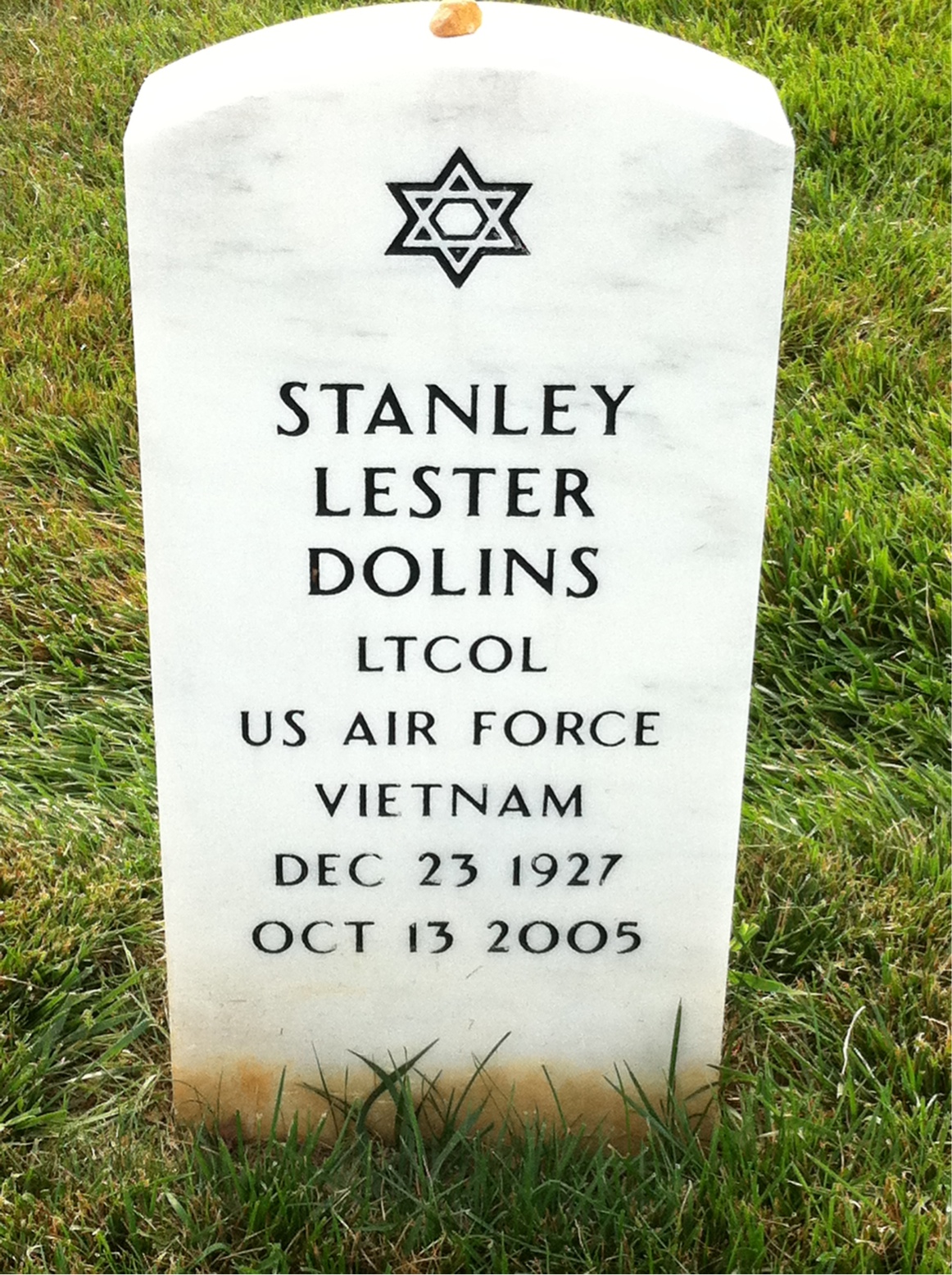 Stanley Dolins