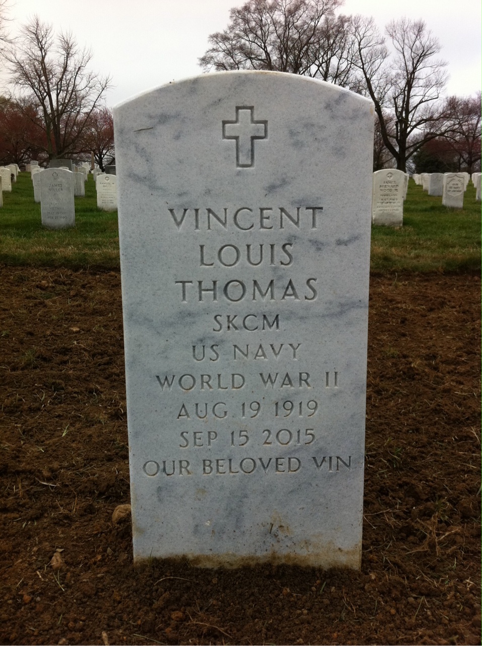 Vincent L Thomas